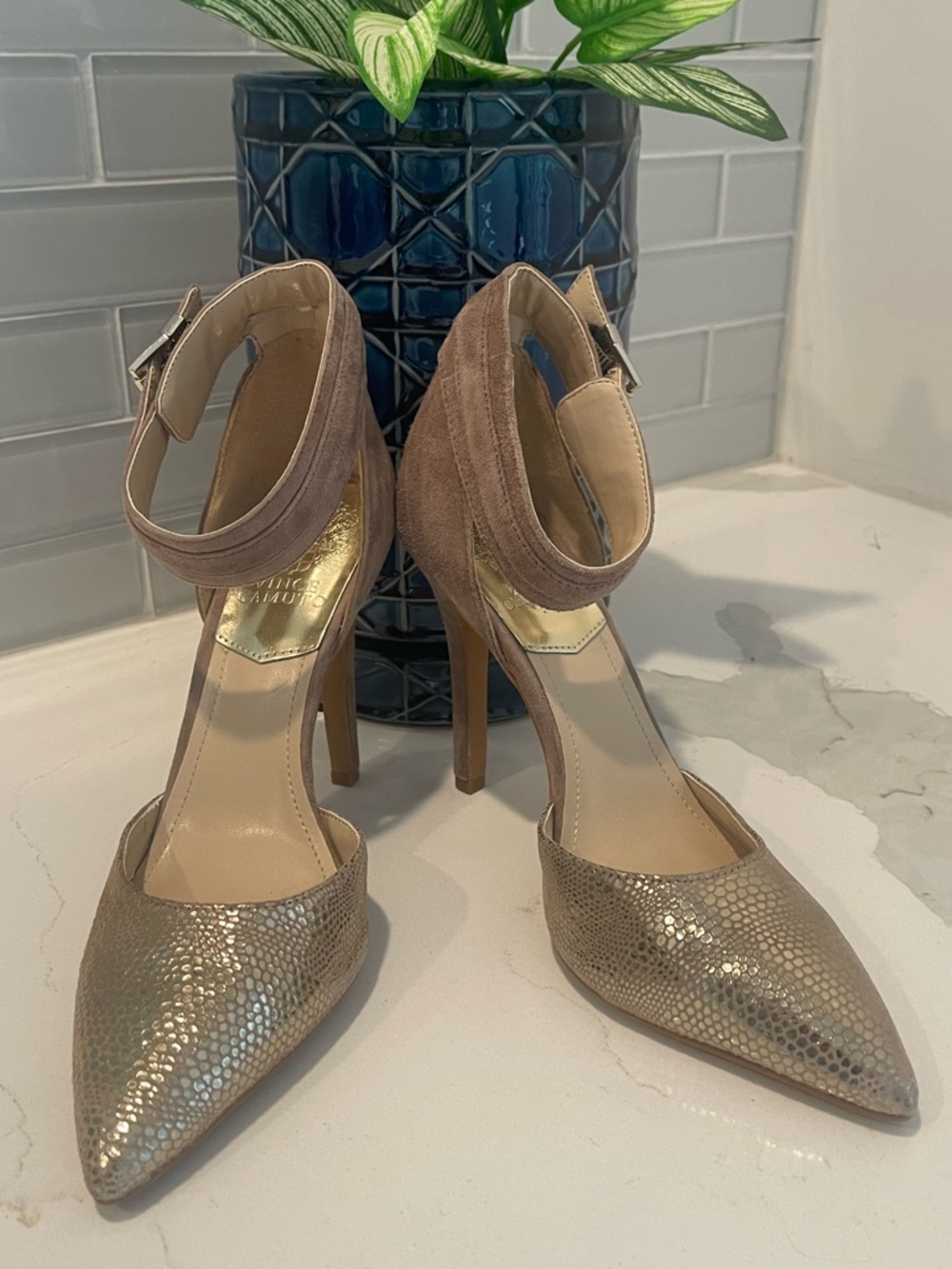 Like New Pointed-Toe Ankle-Strap Heels